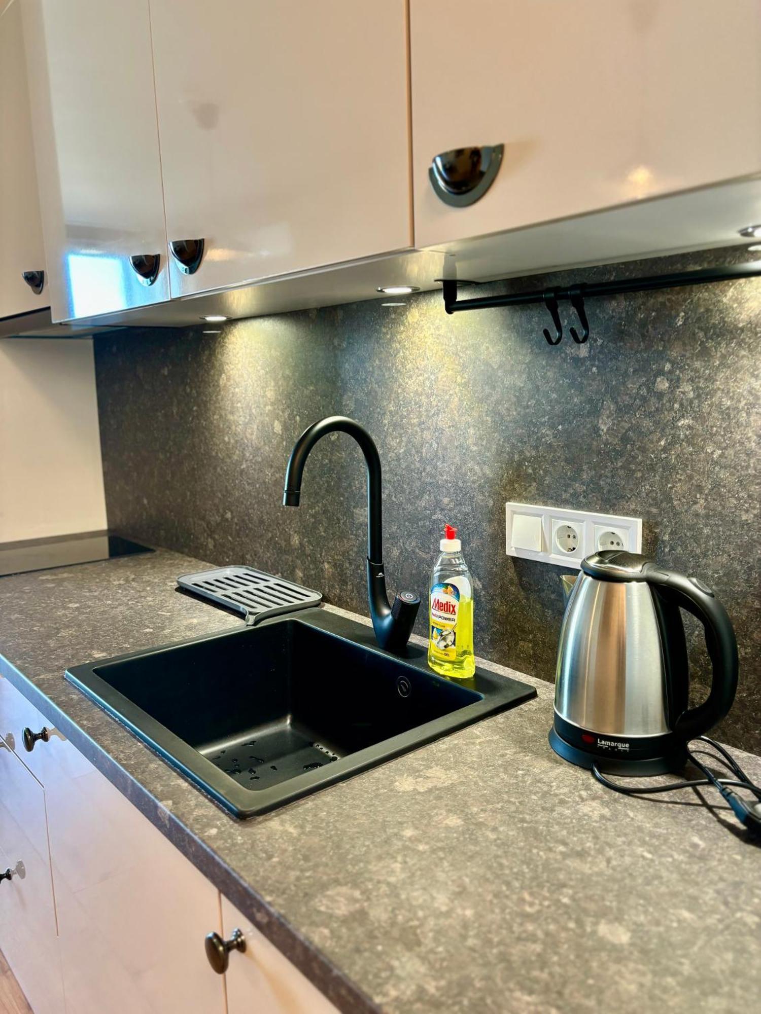 Mycampus Unwe Studentski Mountain Views Modern Kitchen Equipment Sofia Ngoại thất bức ảnh